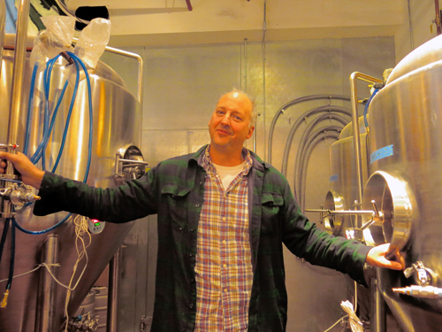 Nurse the saison at Dirk the Norseman