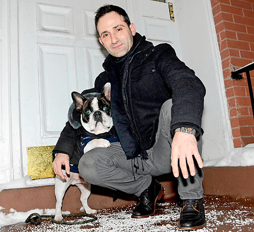 Cobble Hill hero defends woman from band of muggers