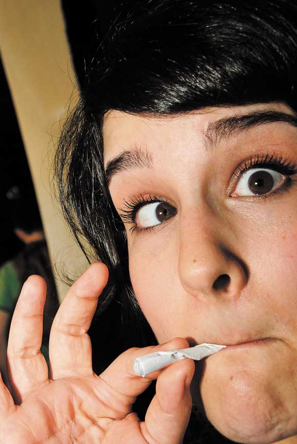 Slope theater troupe aims high with ‘Reefer Madness’