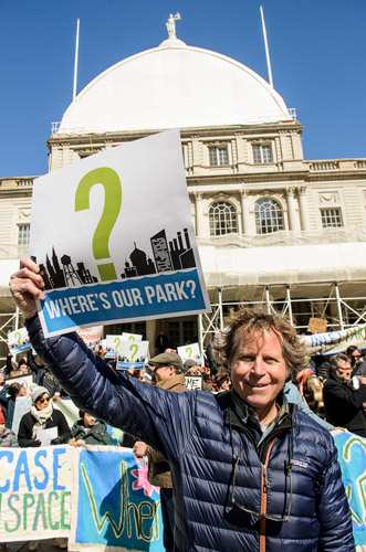 Stuck in park: Williamsburg, Greenpoint residents take waterfront fight to City Hall