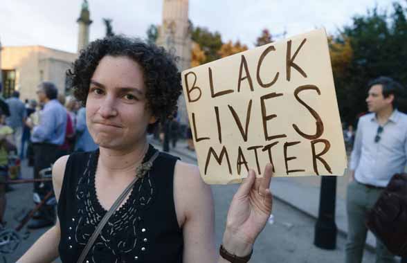 Act of faith: Religious leaders pray for peace at Grand Army Plaza