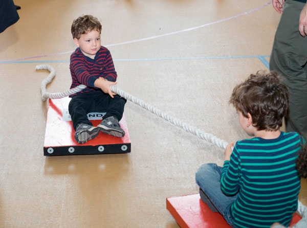 Show me the science! Armory show gets kids excited about experiments
