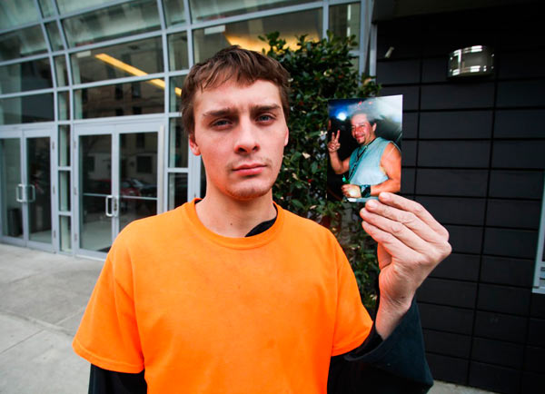 March sadness: Tenants honor W’burg building employee who died amid his favorite NCAA tourney