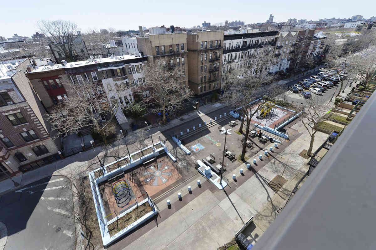 Put it in park: Comptroller wants to build playgrounds in the middle of Brooklyn streets