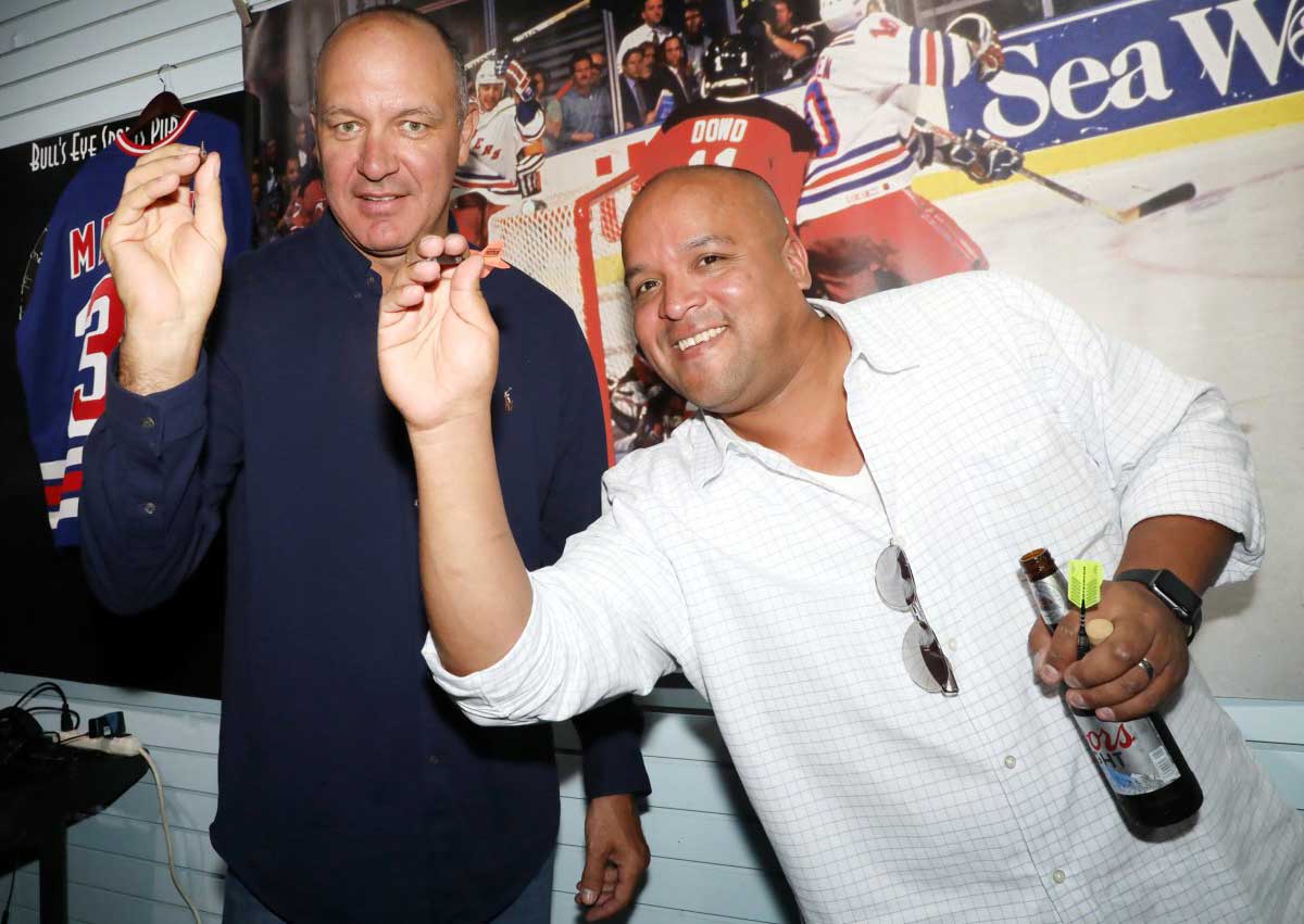 Flatlands pub hosts meet-and-greet with New York Rangers legend