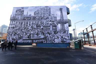 24-jr-mural-williamsburg-2020-02-14-bk01,BC,PRINT_WEB,WEB