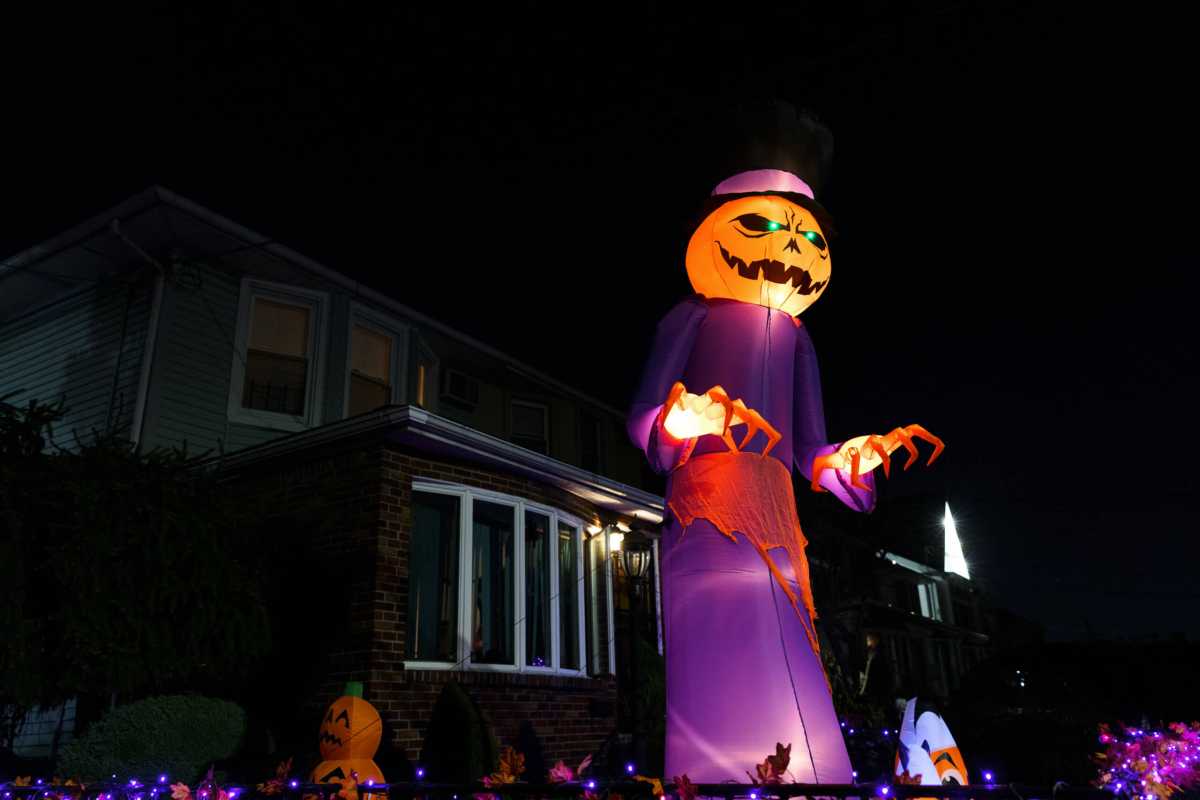 10212021_PF_Halloween_Houses_Dyker_26