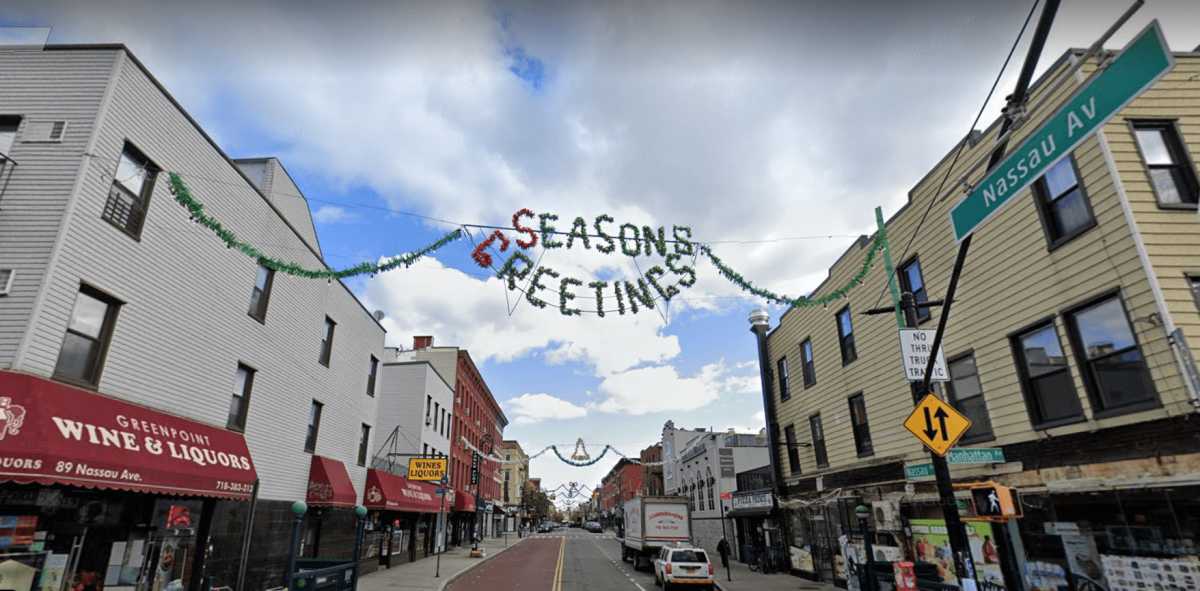 greenpoint manhattan avenue christmas decorations