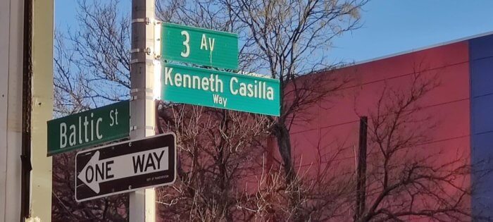 kenneth castilla way street sign