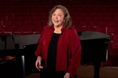 Kathleen Turner in a theater