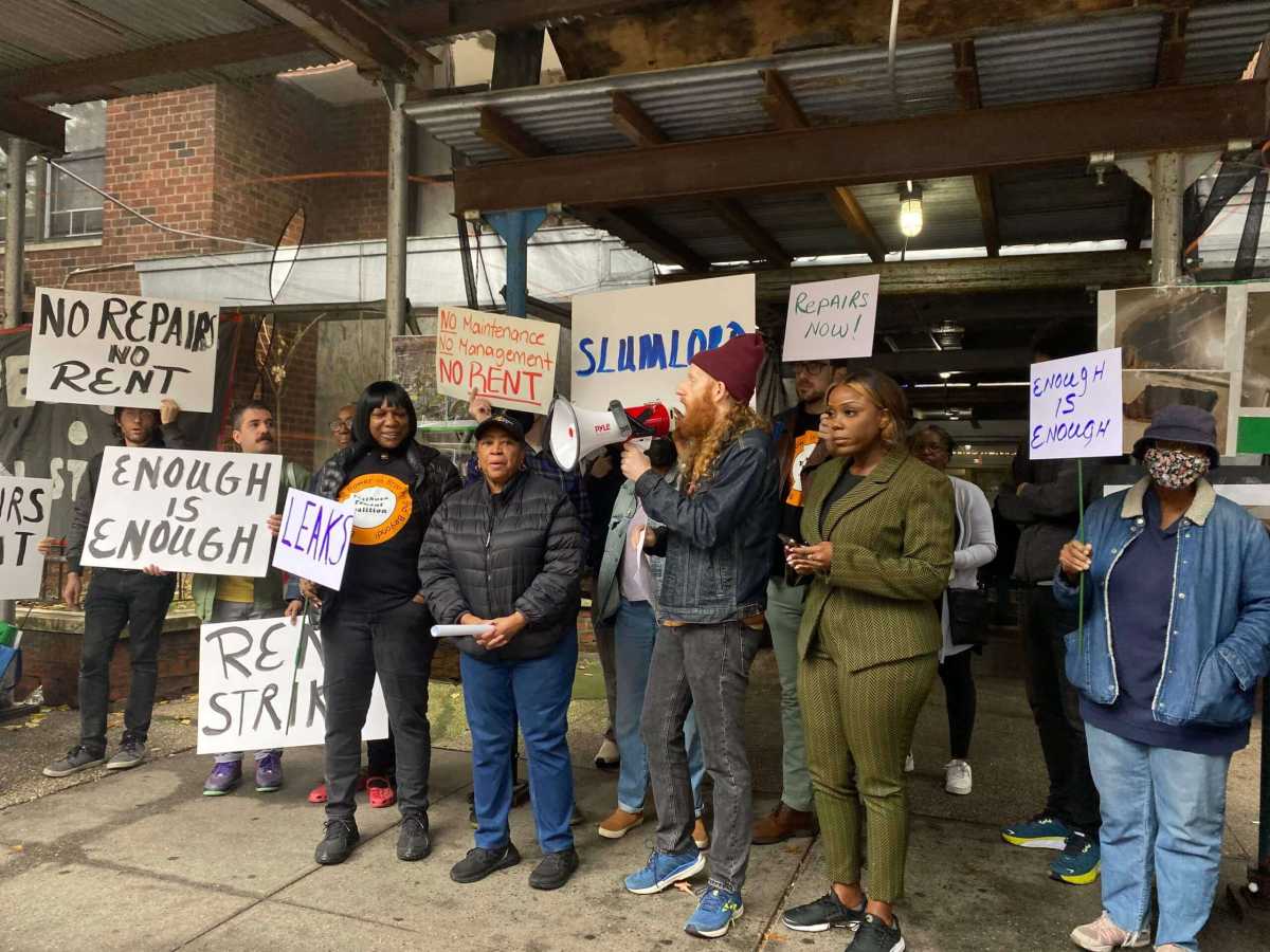 tenants at 1111 ocean avenue