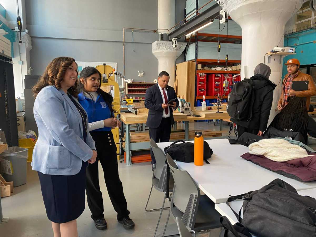 Brooklyn STEAM students with US Deputy Secretary of Education