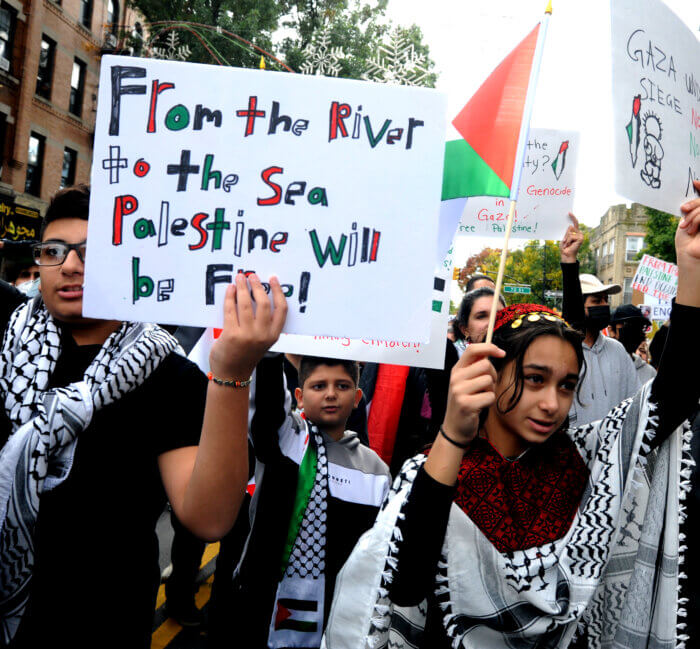 people at rally in bay ridge