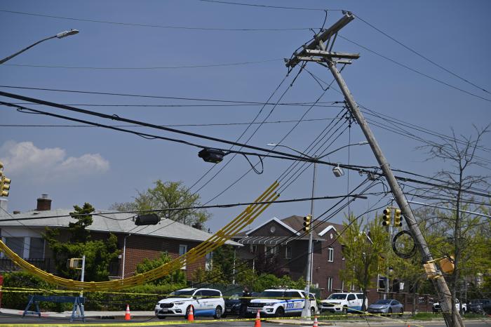 telephone pole down after crash in Manhattan Beach