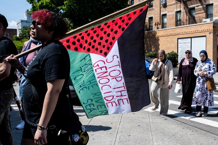 pro-palestine flag at bay ridge nakba day rally
