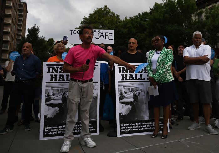 clinton hill shelter protest