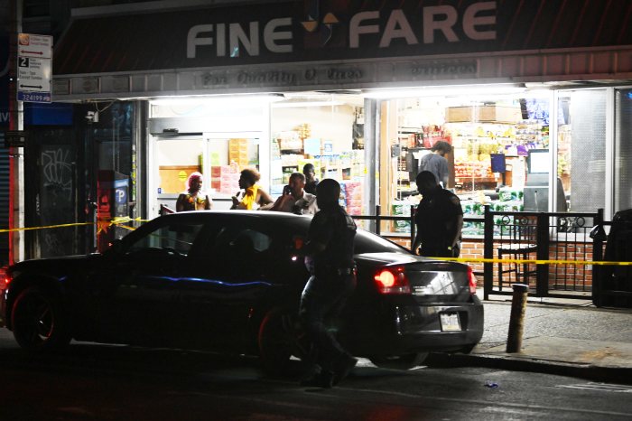 man shot crown heights supermarket