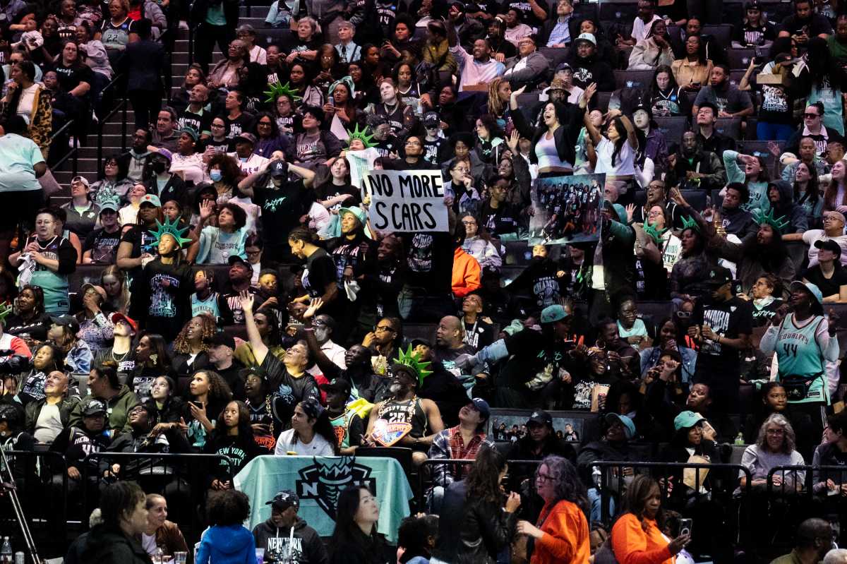 liberty thank you crowd