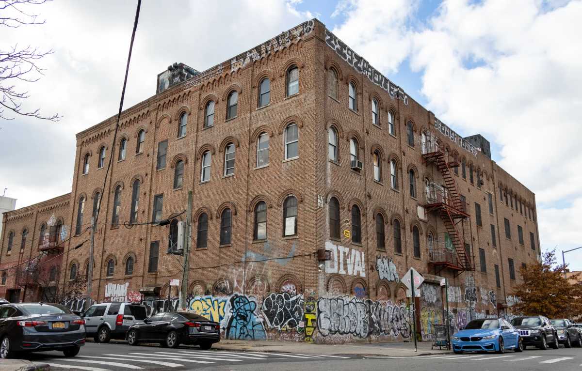 bushwick-ulmer-brewery-35-belvidere-street-dec2024-sdevries-1