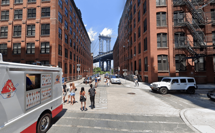 water street in dumbo
