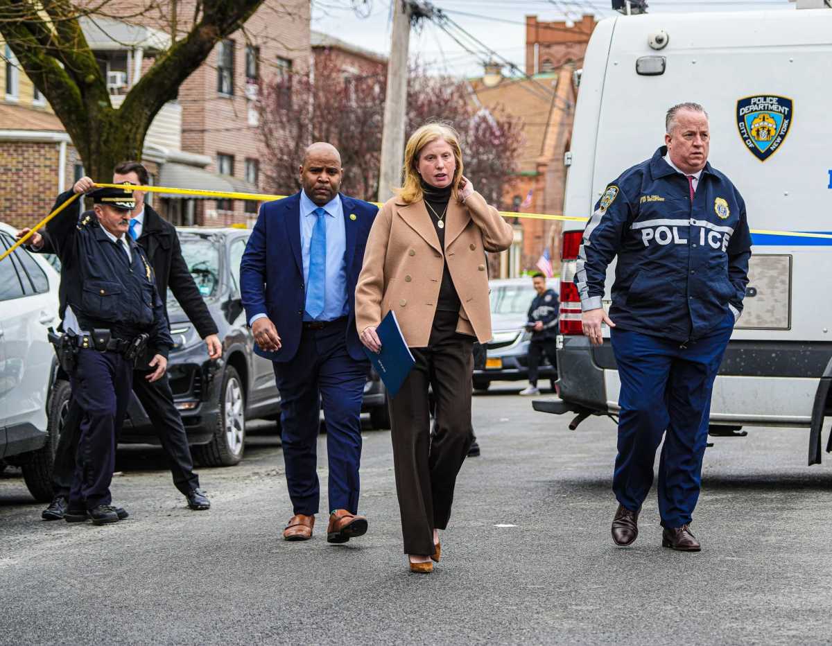 bensonhurst police shooting