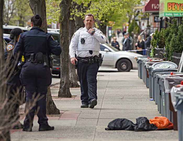 crime police officer brooklyn