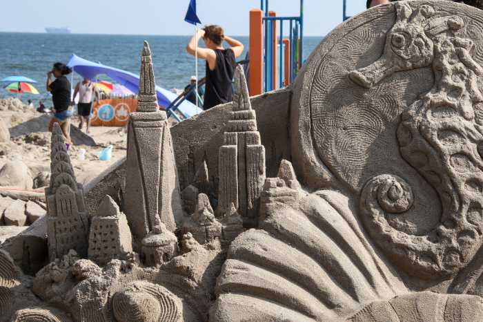 sand buildings and seahorse